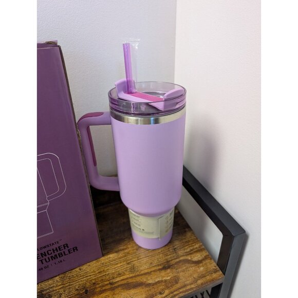 Olivia Rodrigo Stanley Cup - Picture 7 of 7